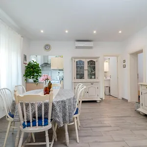Apartament Duje, Trogir